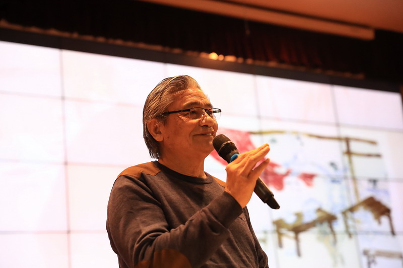李老师讲话图片.JPG